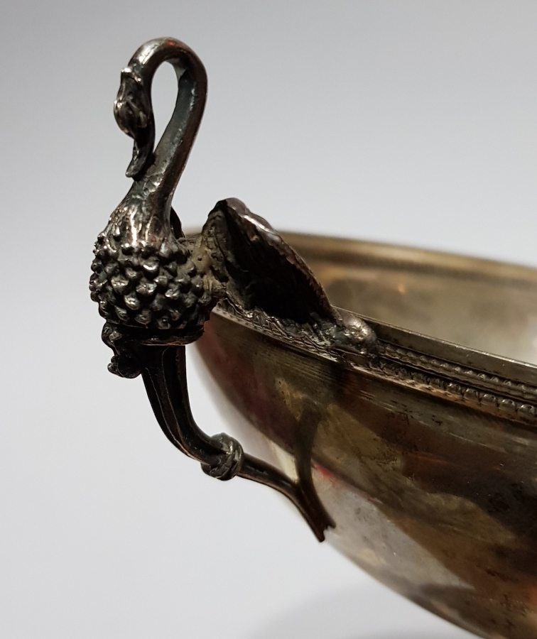 SILVER ANTIQUE FRUIT WITH SWAN HANDLE